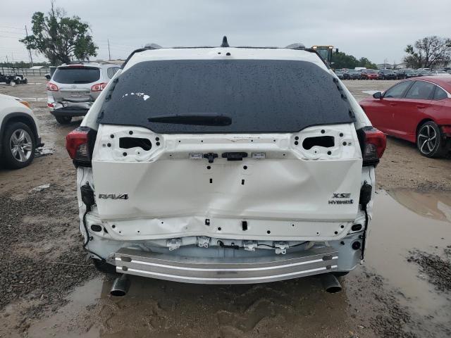 2T3E6RFV3LW001901 - 2020 TOYOTA RAV4 XSE WHITE photo 6