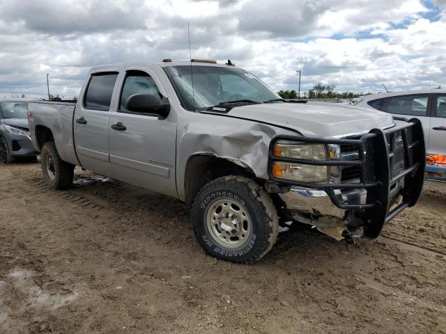 1GCHK23628F129875 - 2008 CHEVROLET SILVERADO K2500 HEAVY DUTY SILVER photo 4