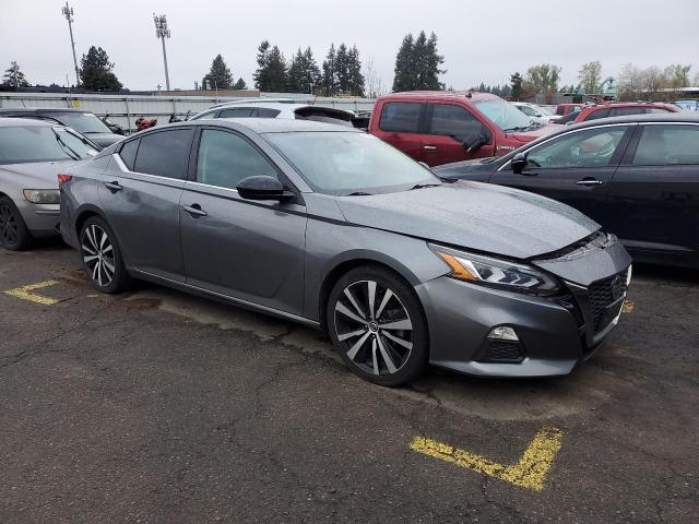 1N4BL4CV9KC139937 - 2019 NISSAN ALTIMA SR GRAY photo 4