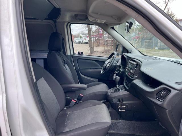 ZFBERFBT2F6955347 - 2015 RAM PROMASTER SLT 白色 照片 8