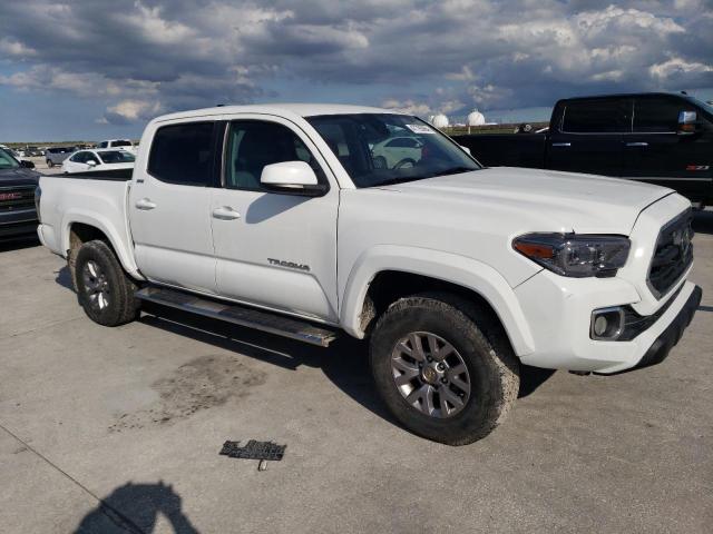 3TMCZ5AN7JM128258 - 2018 TOYOTA TACOMA DOUBLE CAB WHITE photo 4