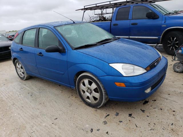 3FAFP37312R222837 - 2002 FORD FOCUS ZX5 BLUE photo 4