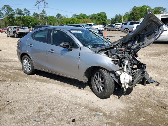 3MYDLBZV8GY113067 - 2016 TOYOTA SCION IA SILVER photo 4