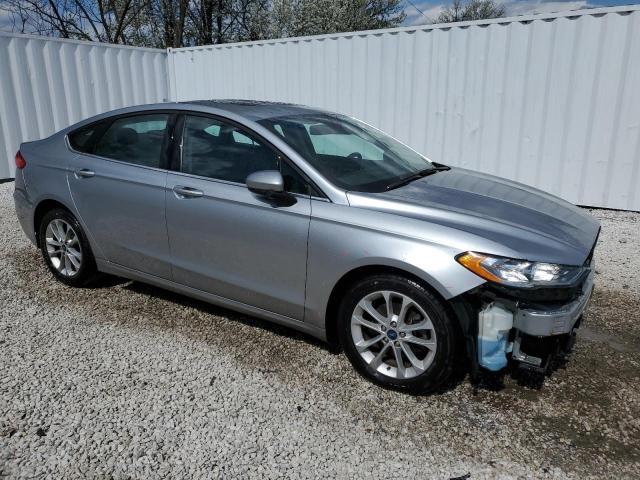 3FA6P0HD2LR142566 - 2020 FORD FUSION SE SILVER photo 4