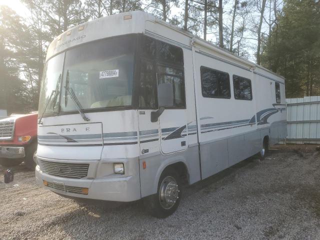 5B4MP67G723354561 - 2002 WINNEBAGO BRAVE W22 WHITE photo 2