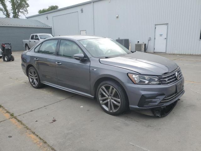 1VWAA7A33JC025930 - 2018 VOLKSWAGEN PASSAT S GRAY photo 4