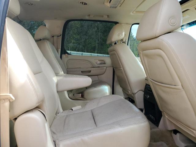 1GYFC66818R227054 - 2008 CADILLAC ESCALADE ESV WHITE photo 11