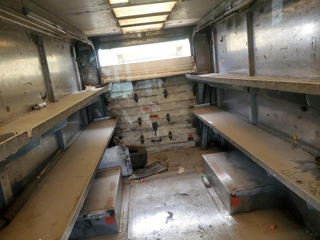 4UZA4FF49WC932416 - 1998 FREIGHTLINER CHASSIS M LINE WALK-IN VAN WHITE photo 10