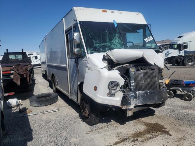 4UZA4FF49WC932416 - 1998 FREIGHTLINER CHASSIS M LINE WALK-IN VAN WHITE photo 4