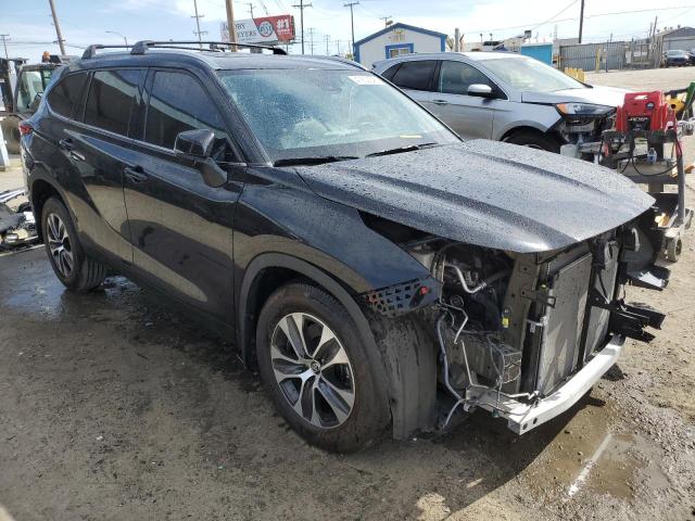 5TDHZRAH8MS532276 - 2021 TOYOTA HIGHLANDER XLE BLACK photo 4