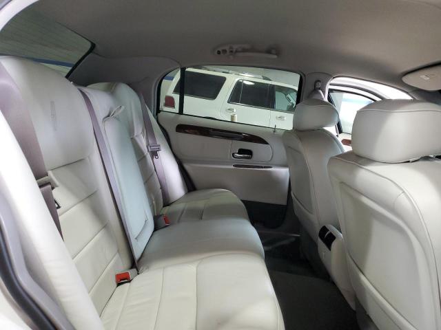 1LNHM81W92Y635551 - 2002 LINCOLN TOWN CAR EXECUTIVE Weiß Foto 10