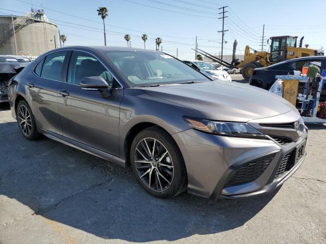4T1G11AK3PU763369 - 2023 TOYOTA CAMRY SE NIGHT SHADE GRAY photo 4