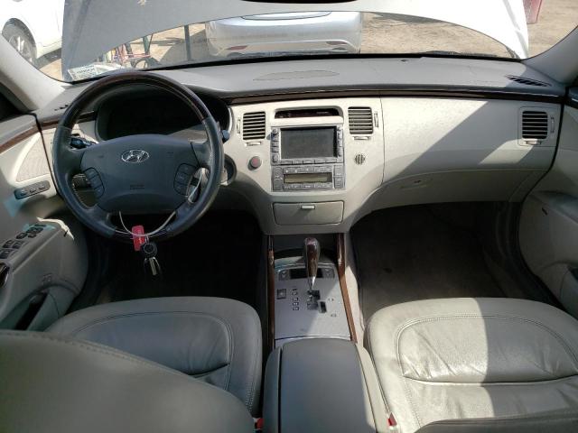 KMHFC46F09A393165 - 2009 HYUNDAI AZERA SE BEIGE photo 8