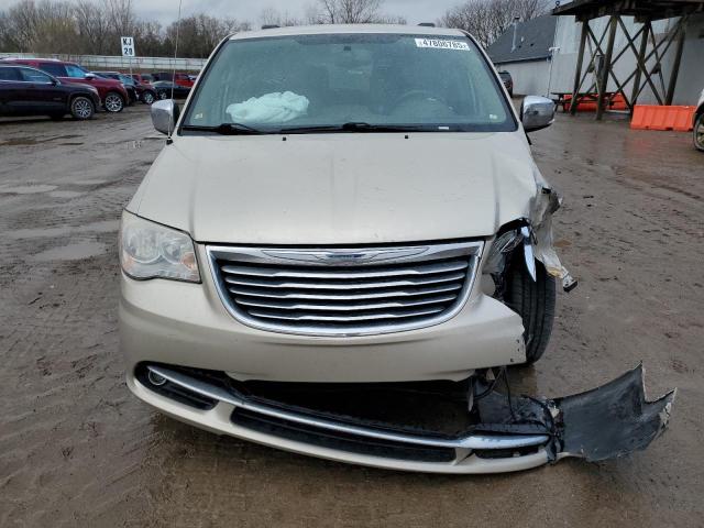 2C4RC1CG0DR623028 - 2013 CHRYSLER TOWN & COU TOURING L TAN photo 5