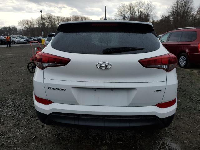 KM8J2CA40JU818111 - 2018 HYUNDAI TUCSON SE WHITE photo 6