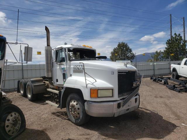 1M1AA13Y9XW108679 - 1999 MACK 600 CH600 WHITE photo 1