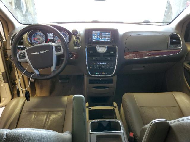 2C4RC1CG4DR736691 - 2013 CHRYSLER TOWN & COU TOURING L GOLD photo 8