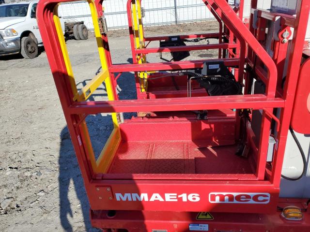 17400183 - 2022 MEC LIFT RED photo 6