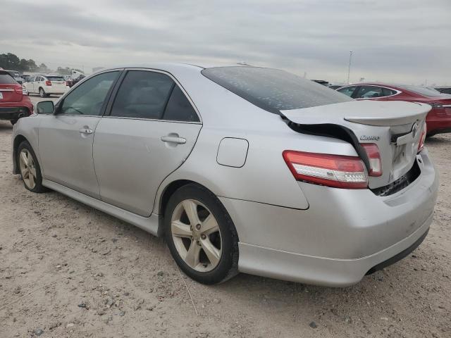 4T1BF3EK4BU223071 - 2011 TOYOTA CAMRY BASE SILVER photo 2