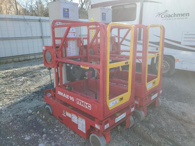 17400190 - 2022 MEC LIFT RED photo 1