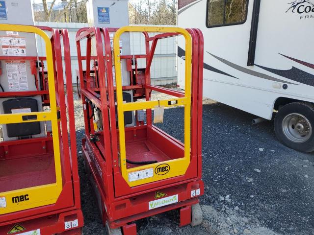 17400204 - 2022 MEC LIFT RED photo 1