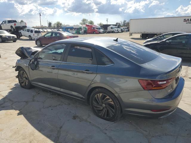 3VWG57BU7KM053719 - 2019 VOLKSWAGEN JETTA SEL PREMIUM GRAY photo 2