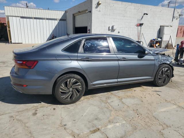 3VWG57BU7KM053719 - 2019 VOLKSWAGEN JETTA SEL PREMIUM GRAY photo 3