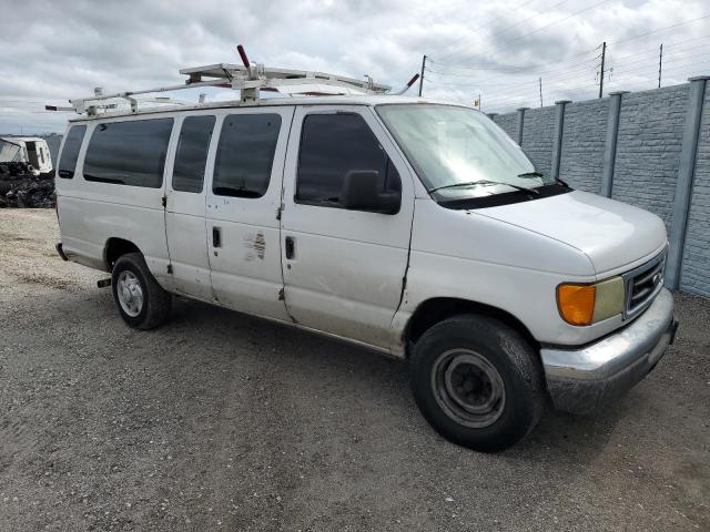 1FBSS31L34HA62677 - 2004 FORD ECONOLINE E350 SUPER DUTY WAGON WHITE photo 4