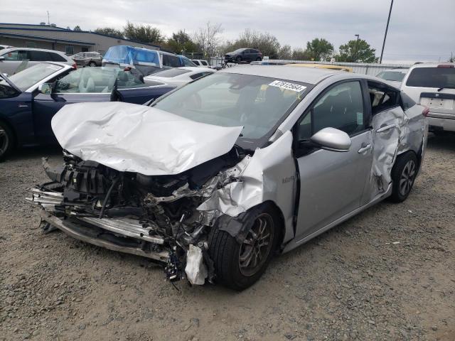 JTDKARFP3H3004875 - 2017 TOYOTA PRIUS PRIM SILVER photo 1