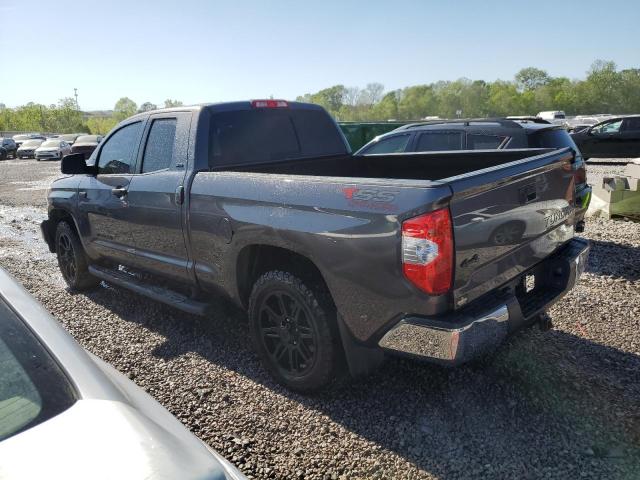 5TFUW5F19JX711265 - 2018 TOYOTA TUNDRA DOUBLE CAB SR/SR5 GRAY photo 2