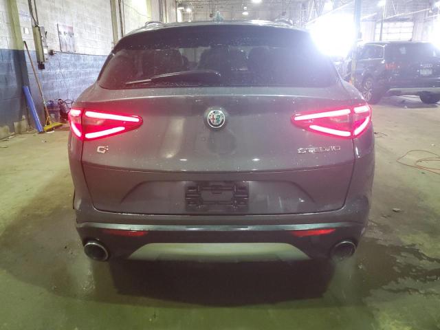 ZASFAKPN3J7B71216 - 2018 ALFA ROMEO STELVIO SPORT ნაცრისფერი ფოტო 6