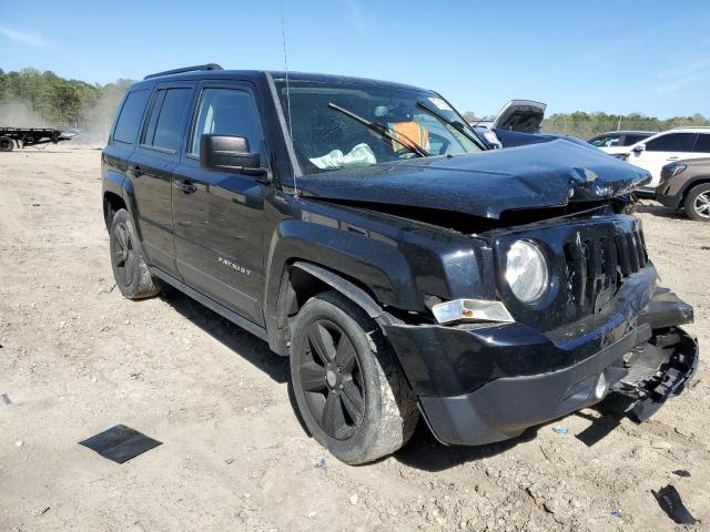 1C4NJRFB7FD148163 - 2015 JEEP PATRIOT LATITUDE BLACK photo 4