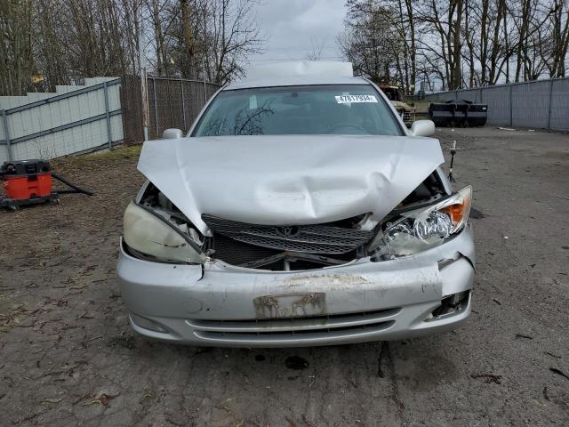 4T1BE32K24U373979 - 2004 TOYOTA CAMRY LE SILVER photo 5