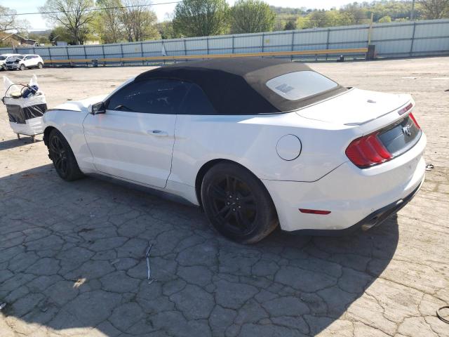 1FATP8UH8J5110943 - 2018 FORD MUSTANG WHITE photo 2