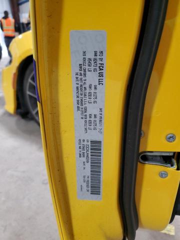 2C3CDXGJ4HH652494 - 2017 DODGE CHARGER R/T 392 YELLOW photo 12