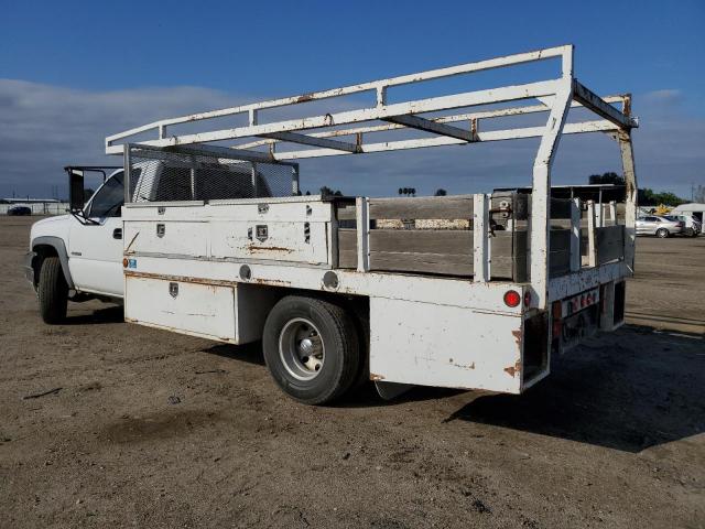 1GBJC34U53E260173 - 2003 CHEVROLET SILVERADO C3500 WHITE photo 2