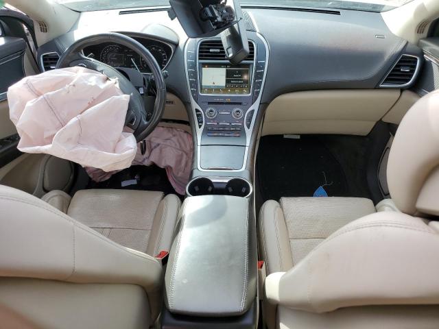 2LMPJ8LP6JBL12231 - 2018 LINCOLN MKX RESERVE Սպիտակ լուսանկար 8