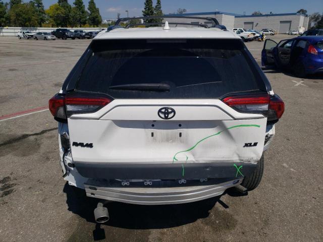 2T3W1RFVXNC181630 - 2022 TOYOTA RAV4 XLE WHITE photo 6