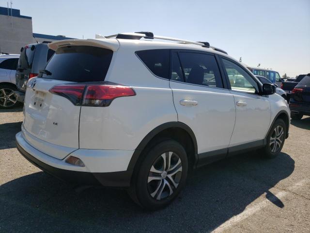 JTMZFREV9JJ179990 - 2018 TOYOTA RAV4 LE WHITE photo 3