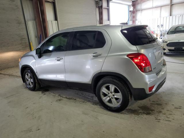 KL7CJKSBXLB330562 - 2020 CHEVROLET TRAX LS SILVER photo 2