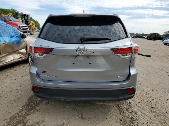 5TDKKRFHXFS044436 - 2015 TOYOTA HIGHLANDER XLE SILVER photo 6