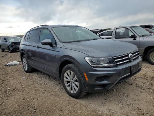 3VV0B7AX2LM138043 - 2020 VOLKSWAGEN TIGUAN S CHARCOAL photo 4