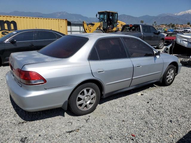 JHMCG56702C014572 - 2002 HONDA ACCORD SE SILVER photo 3