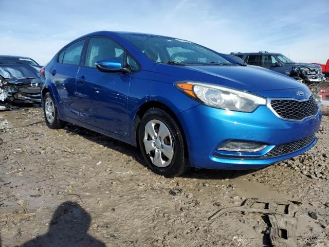 KNAFX4A60F5339740 - 2015 KIA FORTE LX BLUE photo 4