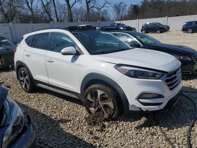 KM8J33A22JU806294 - 2018 HYUNDAI TUCSON VALUE WHITE photo 4