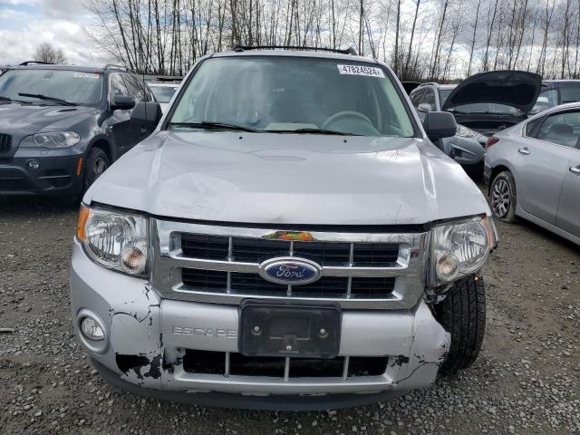 1FMCU9D74BKC52415 - 2011 FORD ESCAPE XLT SILVER photo 5