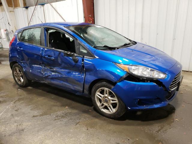 3FADP4EJ8JM101765 - 2018 FORD FIESTA SE BLUE photo 4