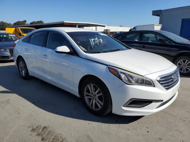 5NPE24AF0GH340451 - 2016 HYUNDAI SONATA SE WHITE photo 4