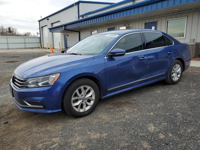 1VWAT7A39HC010031 - 2017 VOLKSWAGEN PASSAT S BLUE photo 1