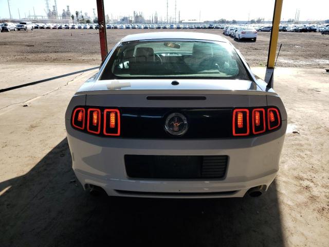 1ZVBP8AM5E5327960 - 2014 FORD MUSTANG WHITE photo 6